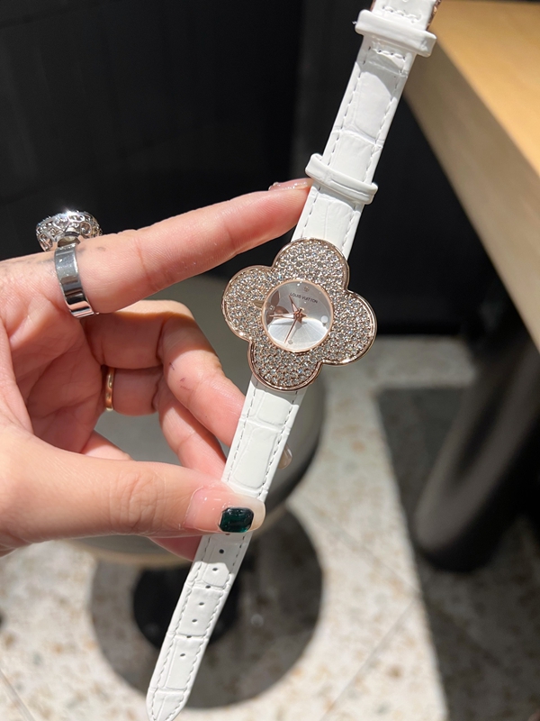 ブランド時計角部分ディテール